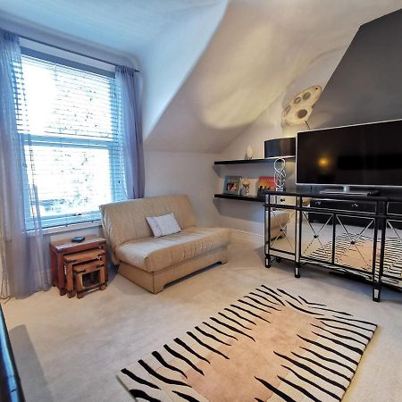 Victoriana Apartment, Central - Boutique ストラットフォード＝アポン＝エイボン エクステリア 写真